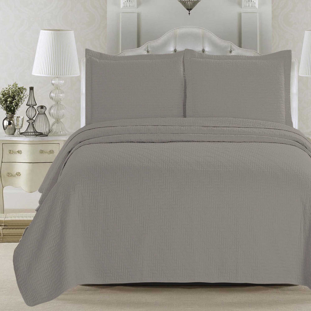 Elegant Herringbone Stitched Quilt Set – Louise Collection (3-Piece)