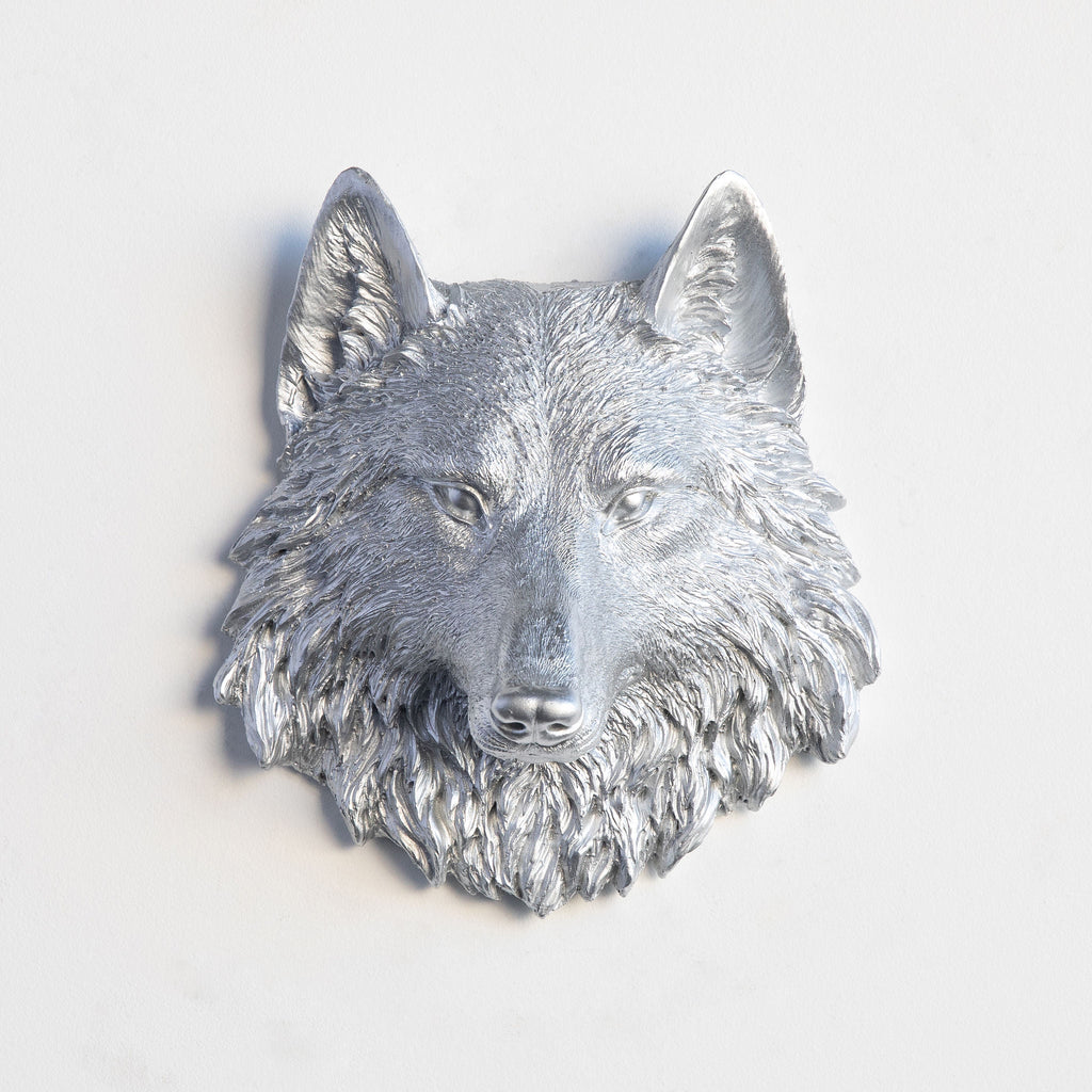 Sculpted Mini Faux Wolf Head Wall Decor