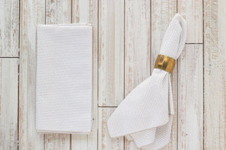 Elegant Seersucker Dinner Napkins Set – 4-Piece Large Table Linen
