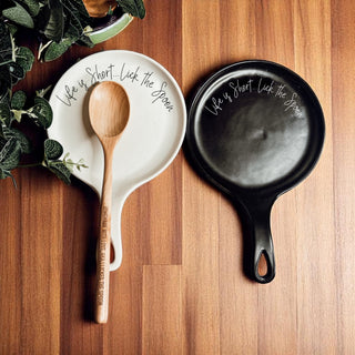 Lick the Spoon Cursive Spoon Rest with Wooden Spoon – Funny Porcelain Kitchen Gift