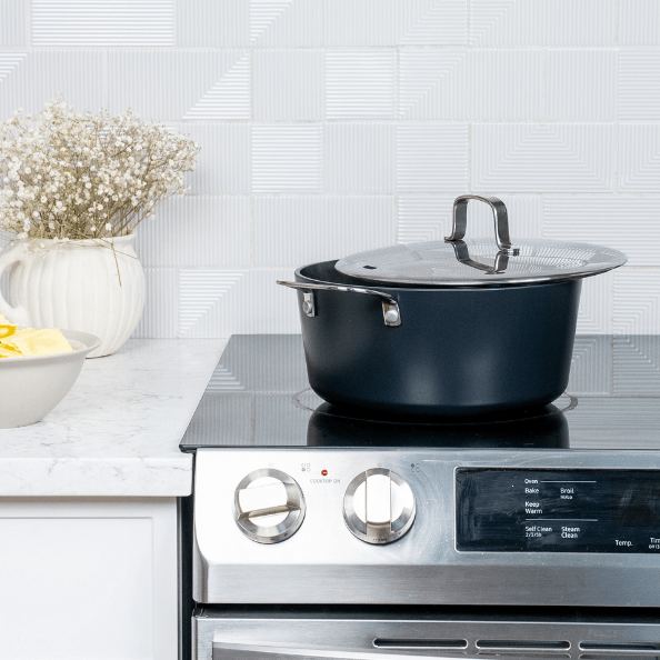 Maestro 4.5 QT Nonstick Stock Pot – Nonstick Cooking Pot with Lid for Family Meals