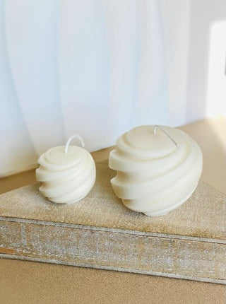 Minimalist Swirl Candles – Handcrafted Soy Wax Décor