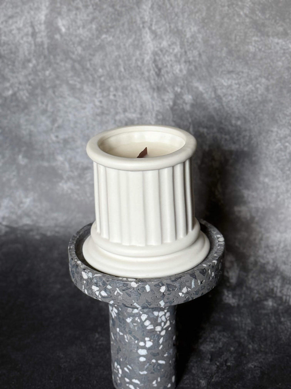Modern Candle Collection: Elevate Your Space with Our Elegance Collection