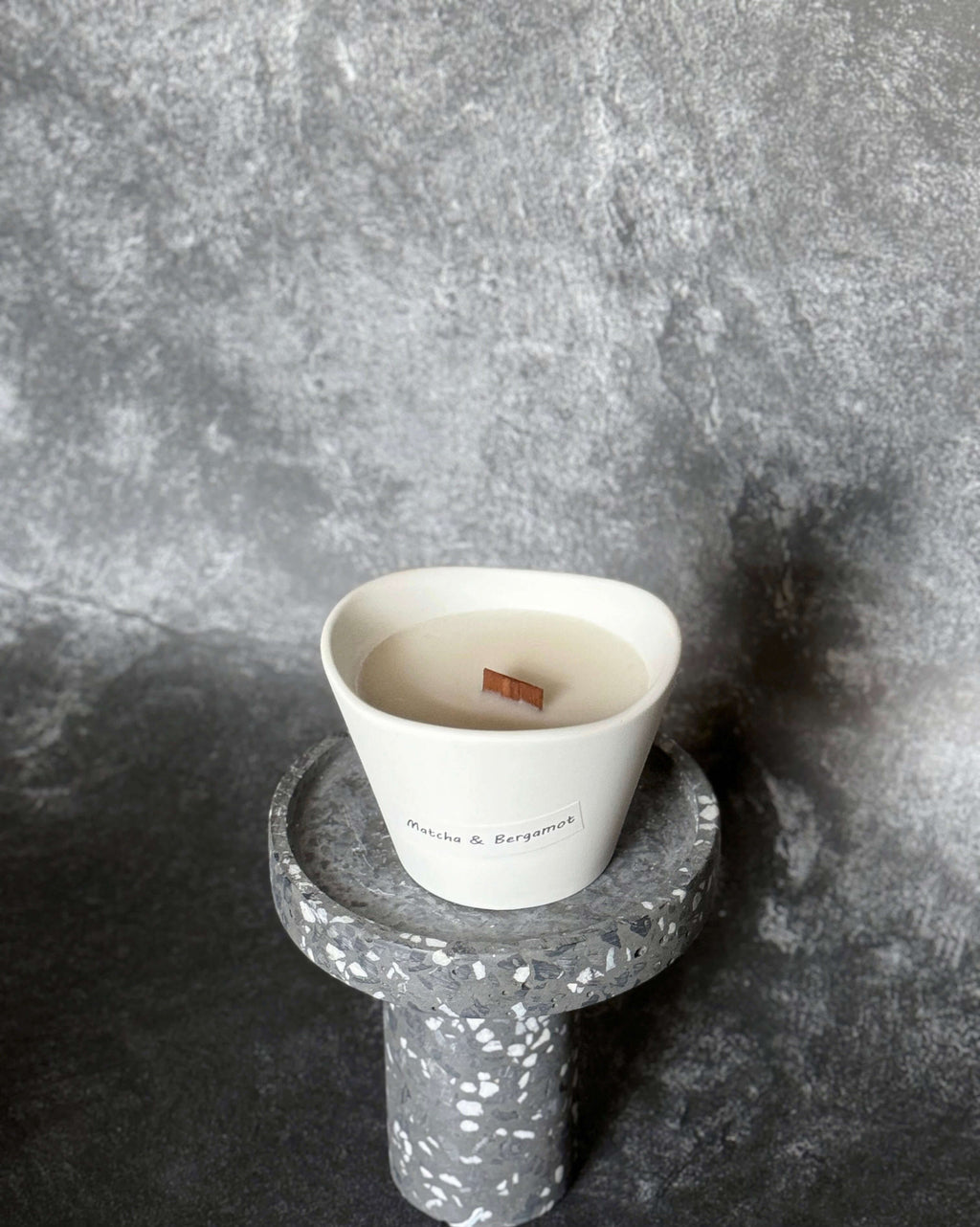 Modern Candle Collection: Elevate Your Space with Our Elegance Collection