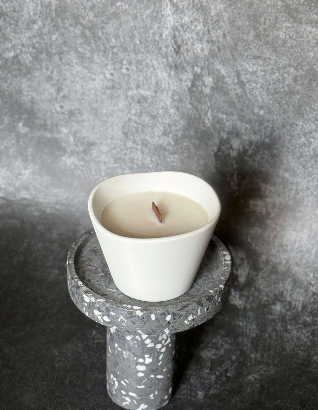 Modern Candle Collection: Elevate Your Space with Our Elegance Collection