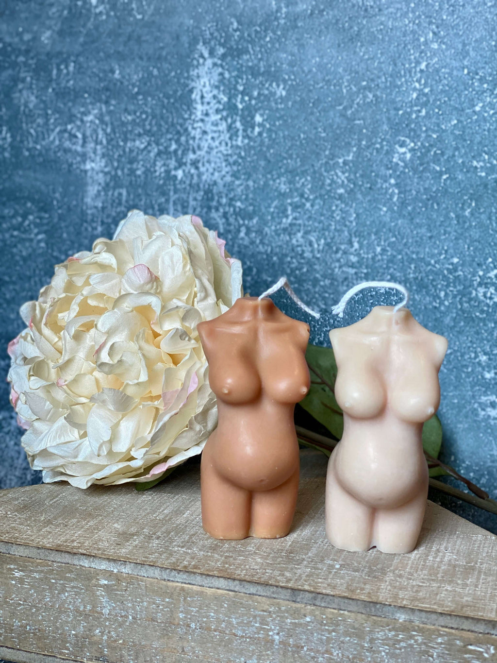 Mom-to-Be Candle - Handcrafted Soy Wax Body Sculpture Art for Expecting Mothers