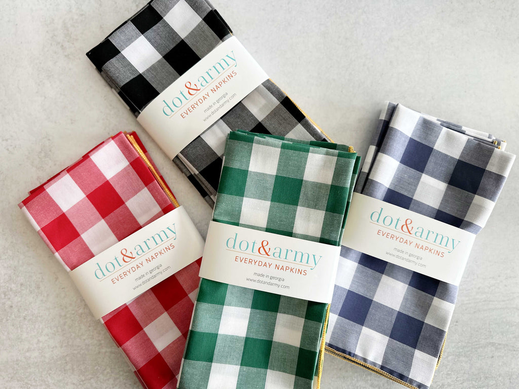 Elegant Gingham Check Napkins with Honey Border – 4-Piece Cotton Blend Set