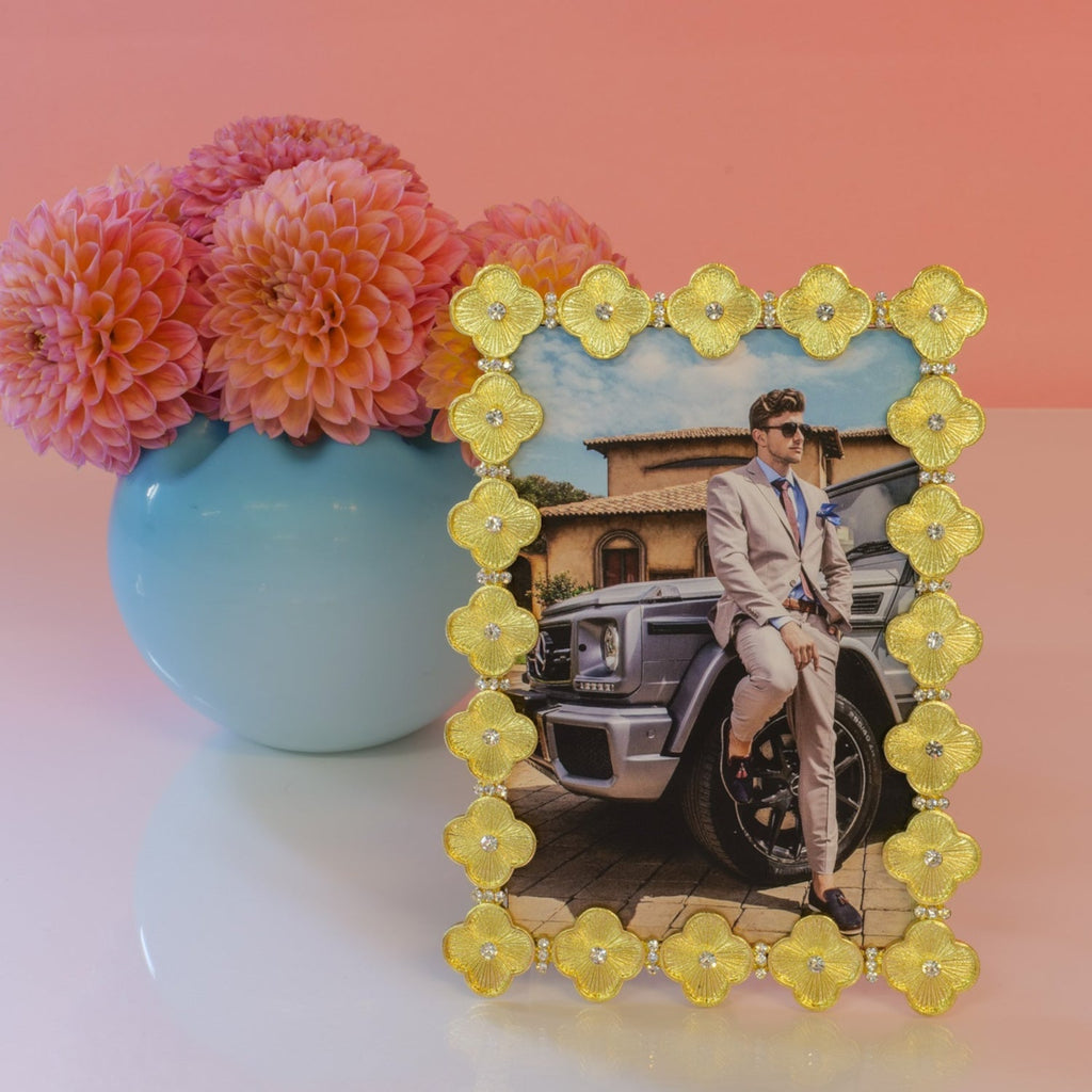 Clover Picture Frame