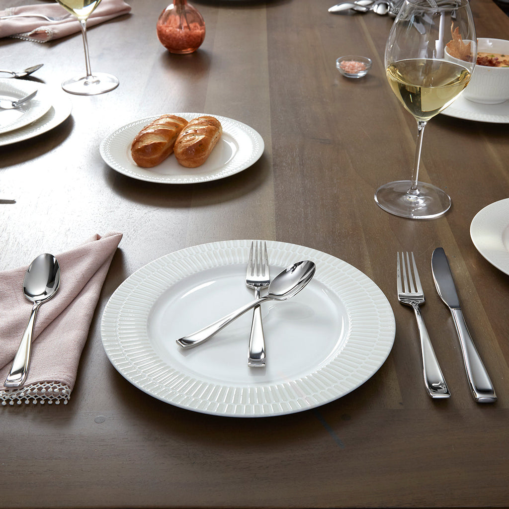 Oneida Moda 5-Piece Place Setting, 18/10 stainless steel (view 5)