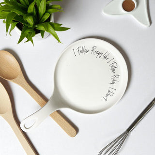 Recipes & Rules Spoon Rest with Wooden Spoon – Funny Porcelain Kitchen Gift
