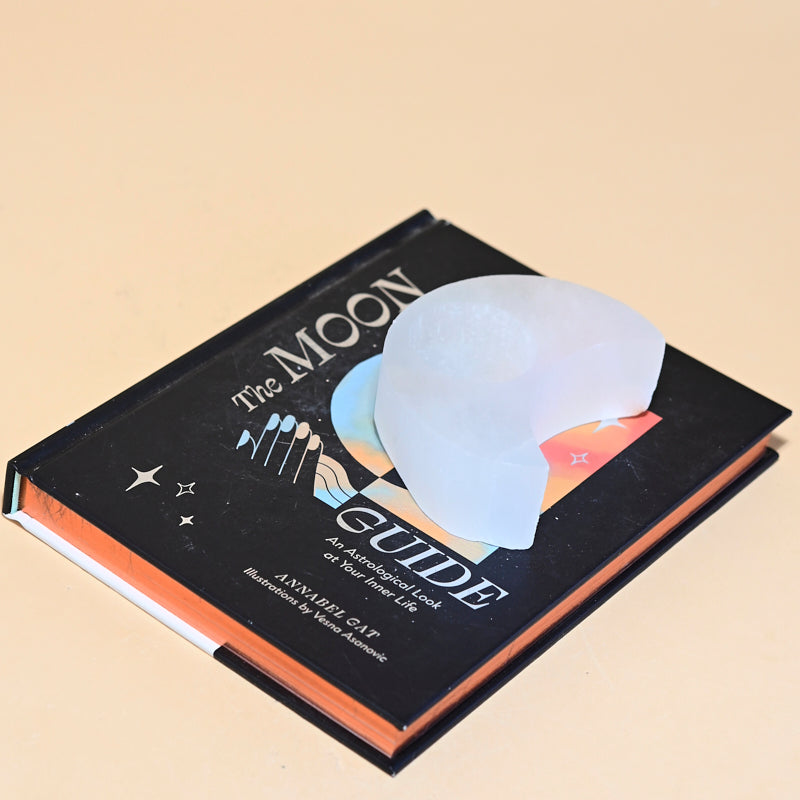 Selenite Moon Candle Holder – Purifying Glow & Elevated Energy