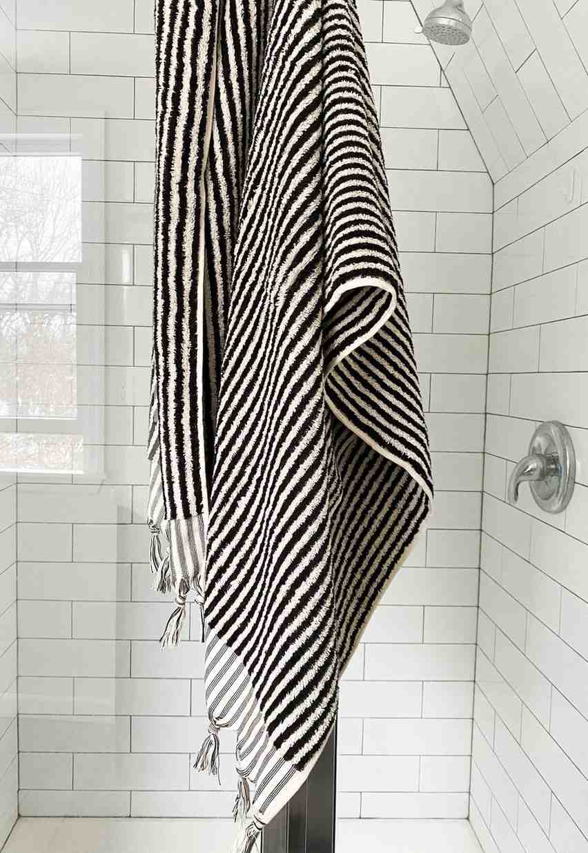 Striped Bath Towel | Organic Turkish Cotton Plush Jacquard Towel