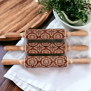 Embossed Rolling Pin Gift Set – Patterned Rolling Pin with Cookie Cutters (Box Style)