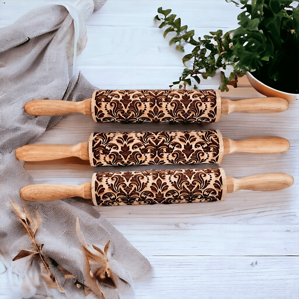 Embossed Rolling Pin Gift Set – Patterned Rolling Pin with Cookie Cutters (Box Style)
