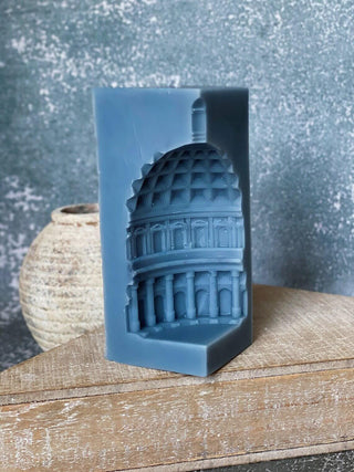 When In Rome Handmade Candle – A Fragrant Journey to Italy