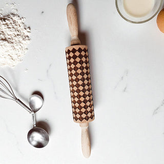 Courtly Checkered & Diamond Embossed Rolling Pin – Decorative Cookie Rolling Pin