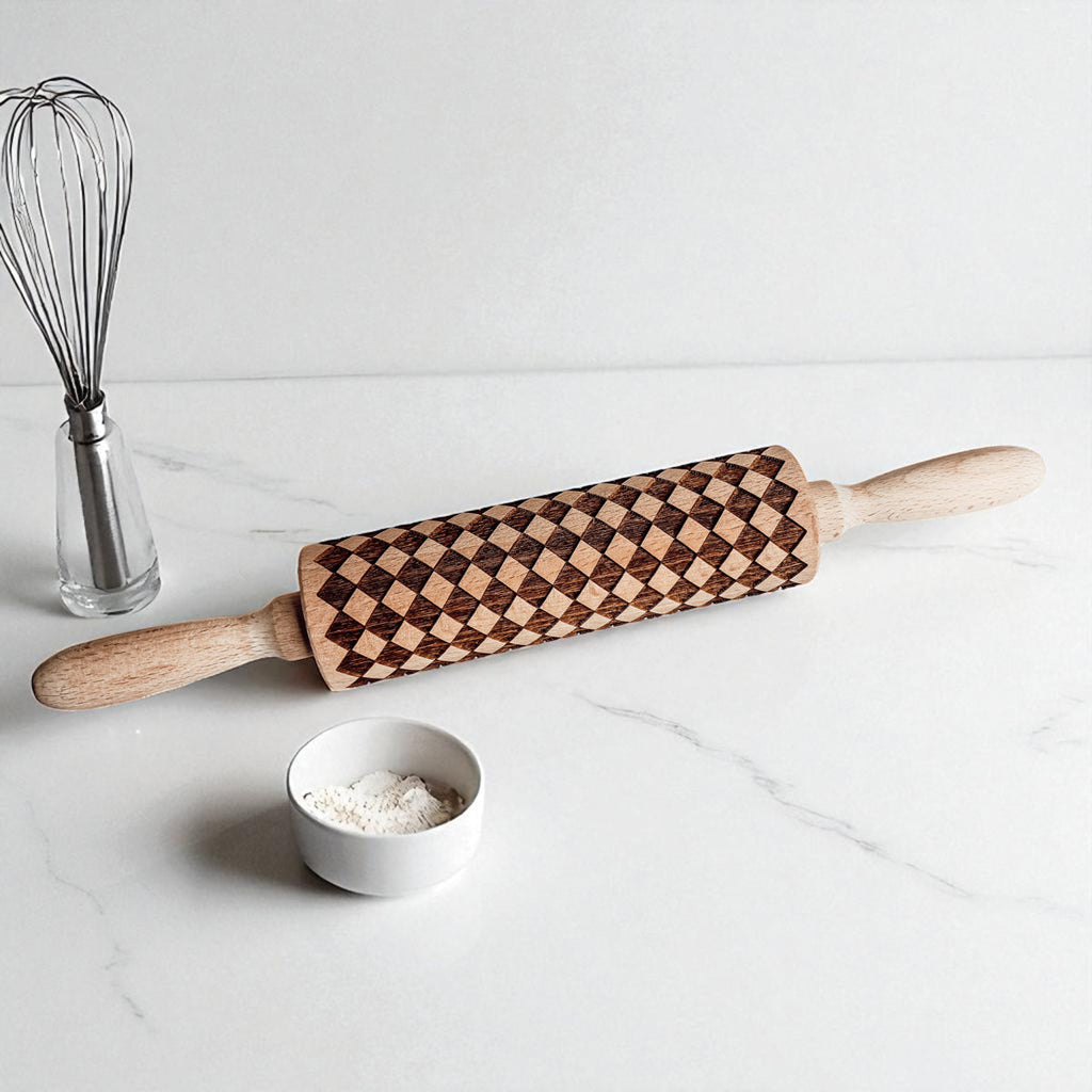 Courtly Checkered & Diamond Embossed Rolling Pin – Decorative Cookie Rolling Pin