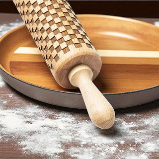 Courtly Checkered & Diamond Embossed Rolling Pin – Decorative Cookie Rolling Pin