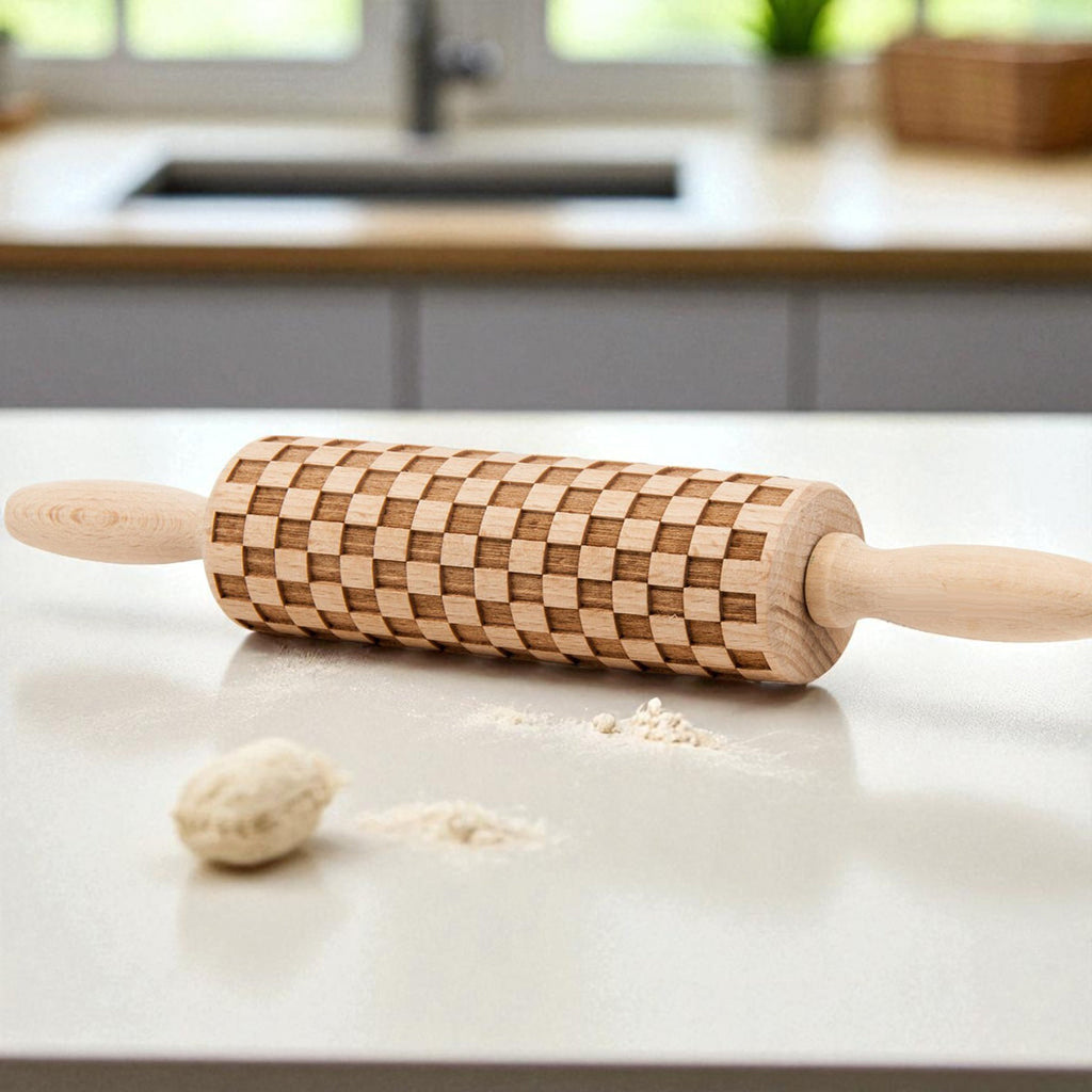 Courtly Checkered & Diamond Embossed Rolling Pin – Decorative Cookie Rolling Pin