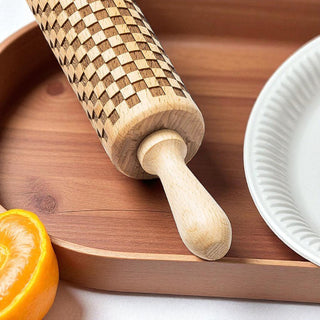 Courtly Checkered & Diamond Embossed Rolling Pin – Decorative Cookie Rolling Pin