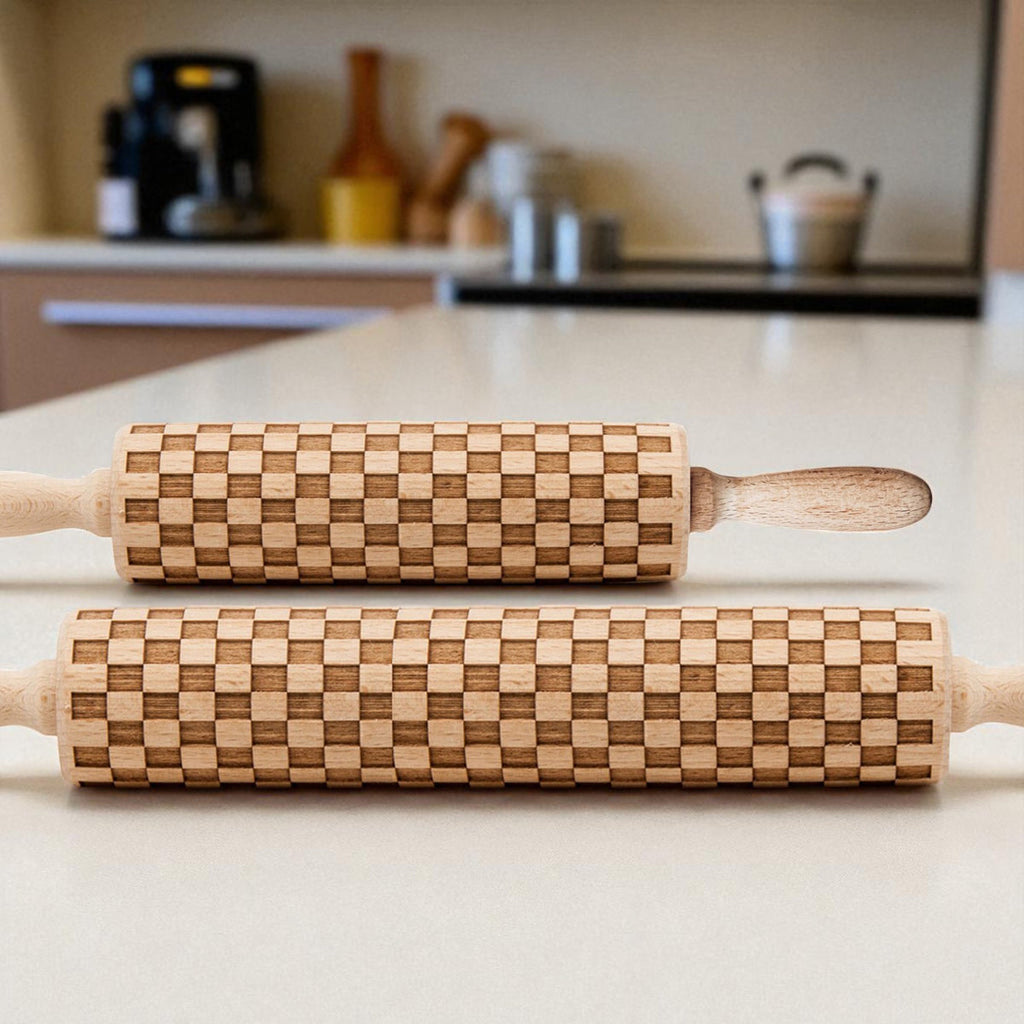 Courtly Checkered & Diamond Embossed Rolling Pin – Decorative Cookie Rolling Pin