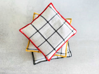 Elegant Windowpane Linen Lavender Sachets – 2-Piece Fragrance Set