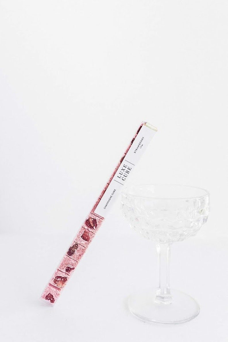 Mini Sugar Cubes - Rose Flavor - Luxurious Sugar For Elegant Tea Time - Anara Lifestyle