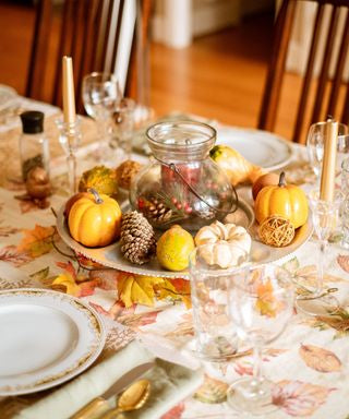 A Golden Thanksgiving: How to Incorporate Gold and Marble Serveware into Your Holiday Feast