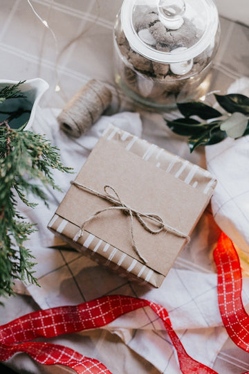 Thoughtful Gifts for Everyone on Your Christmas List - Anara Lifestyle