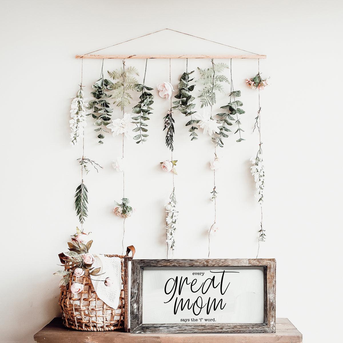 Elegant Accent Signs