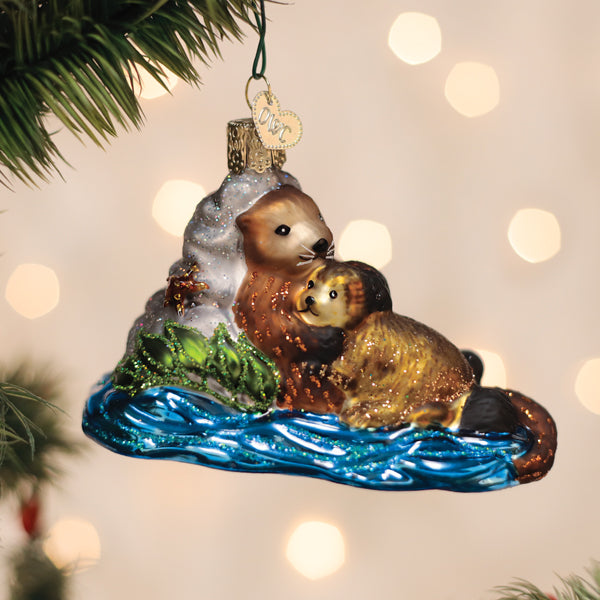 Handcrafted Otter With Pup Ornament | Adorable Wildlife Home Decoration