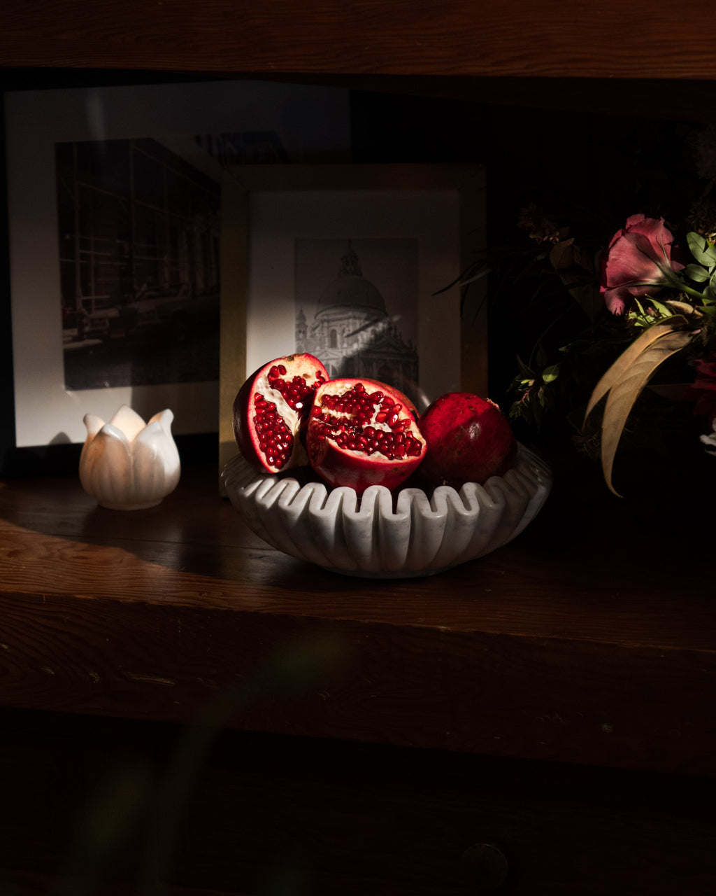 White Ruffled Banswara Marble Bowl – Hand-Carved Fluted Stone Centerpiece