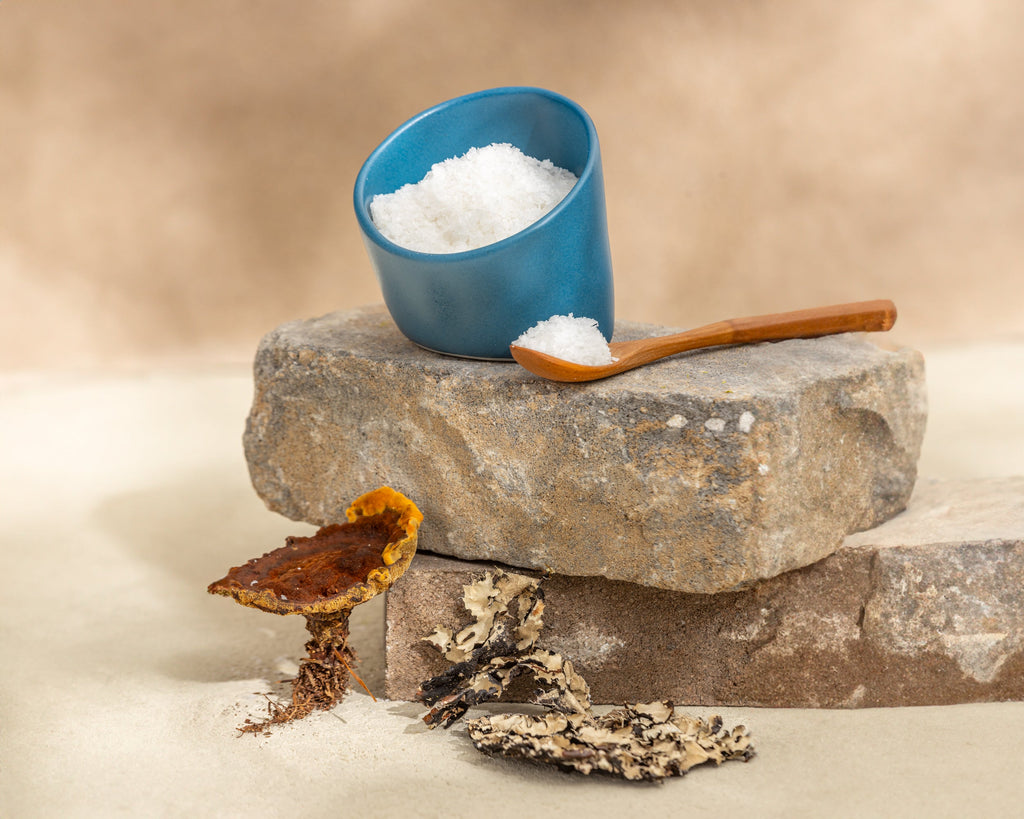 HAAND Salt Pinch – Handcrafted Porcelain Salt Cellar