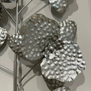 Elegant Metal Floral Wall Décor Frame