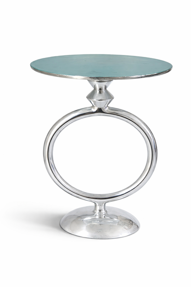 'O' Table