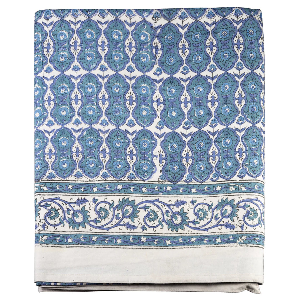 Cabana Napkin  - Set of 8 and Tablecloth, Pretty Paisley