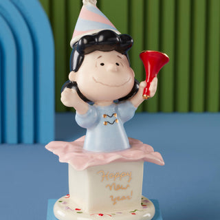 Lenox Happy New Year Charlie Brown 5-Piece Figurine Set, porcelain (view 7)