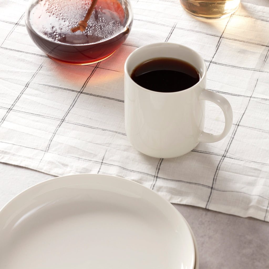 Oneida 24 Seven White 12-Piece Dinnerware Set, porcelain (view 17)