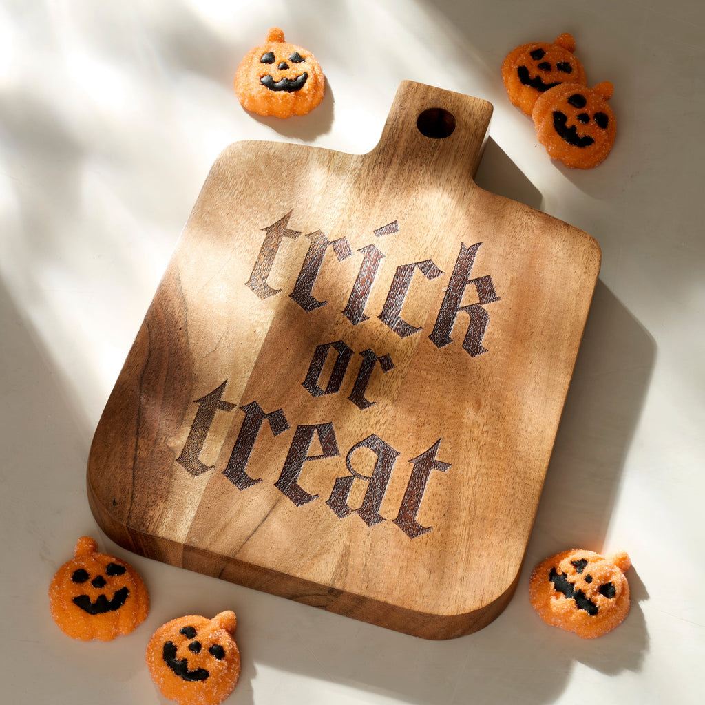 Oneida Vintro Halloween Trick or Treat Cheese Board, wood/acacia (view 2)