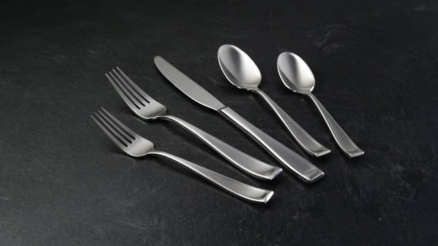 Oneida Moda Salad Forks, Set of 4, 18/10 stainless steel (view 2)