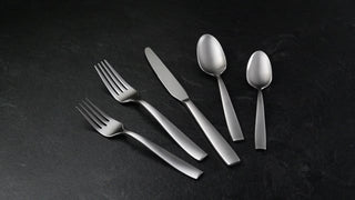 Oneida Everdine 20-Piece Flatware Set, 18/0 stainless steel (view 2)