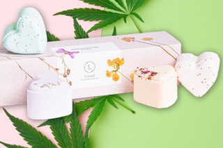CBD Bath Bombs Gift Box – 5 Heart-Shaped THC-Free Bath Bombs with CBD, Personalized Gift