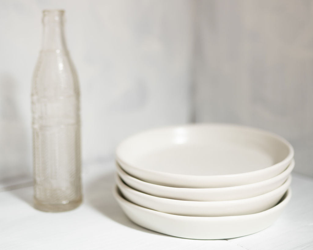 HAAND Skali Salad Coupe Plate – Handcrafted Porcelain Salad Plate