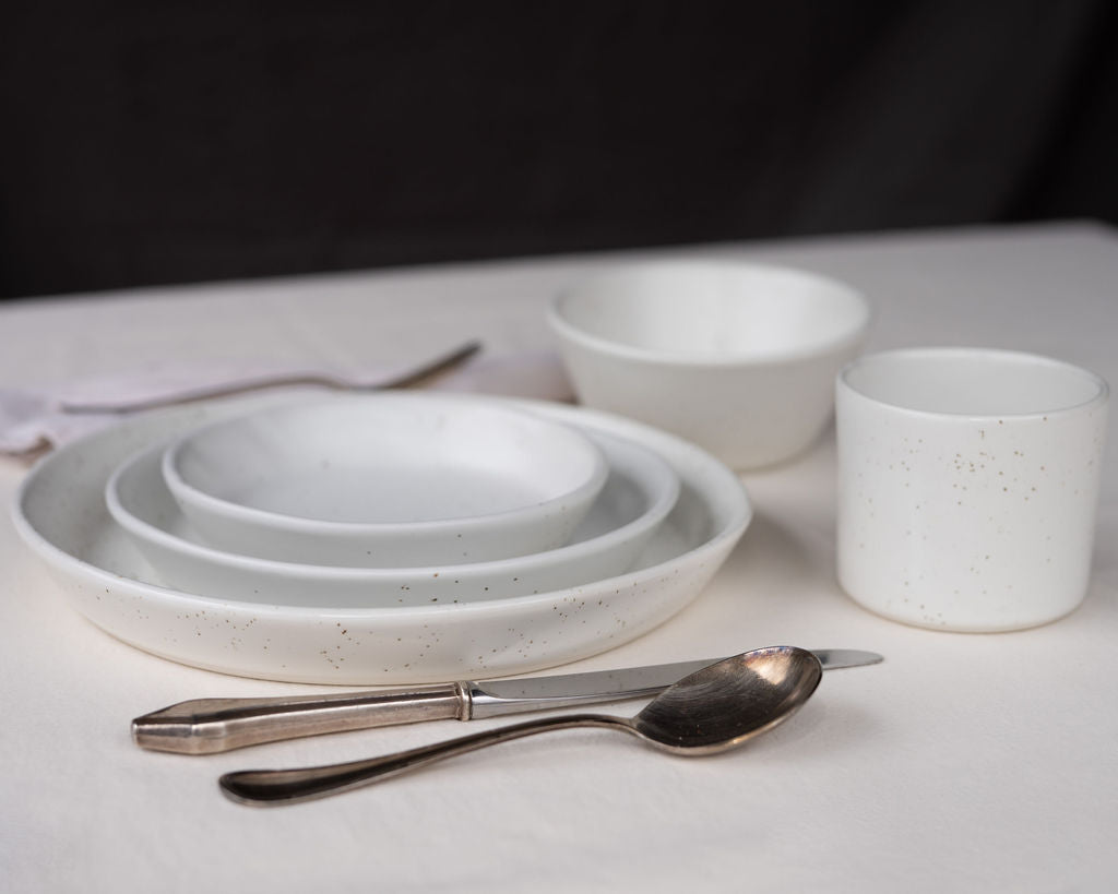 HAAND Skali Coupe 3-Piece Dinner Setting – Handcrafted Porcelain Place Setting