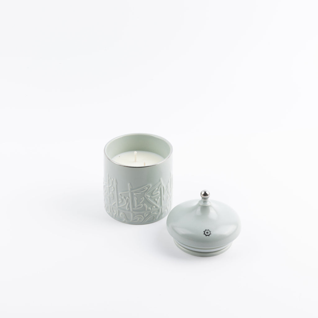 Jiwar Medium Candle Sea Rose – Mint Green & Silver | Elegant Home Décor