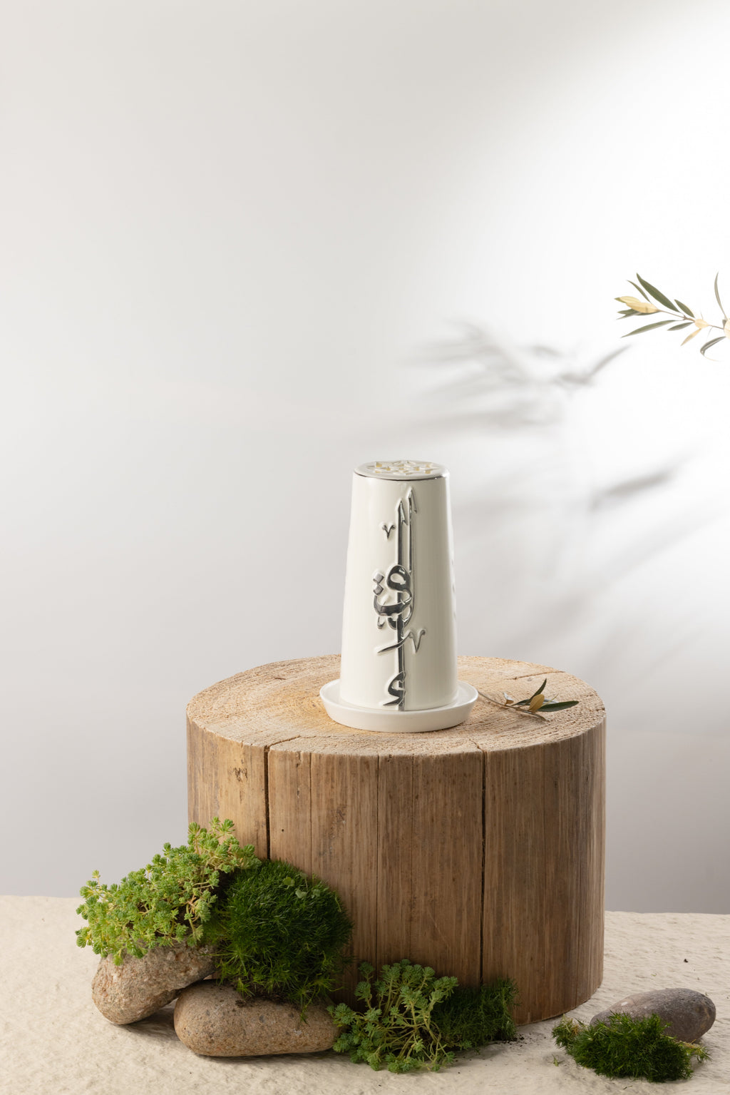 Liqa'a -  Small Lantern Candle Holder - Pearl White & Silver