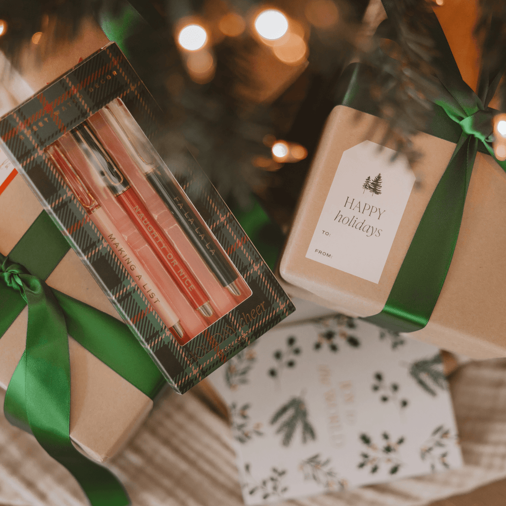 Holiday Classic Christmas Gift Tags – Set of 60