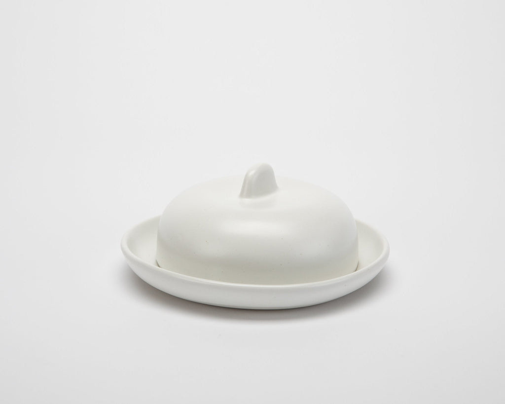 HAAND Butter Dish – Handcrafted Porcelain Butter Keeper