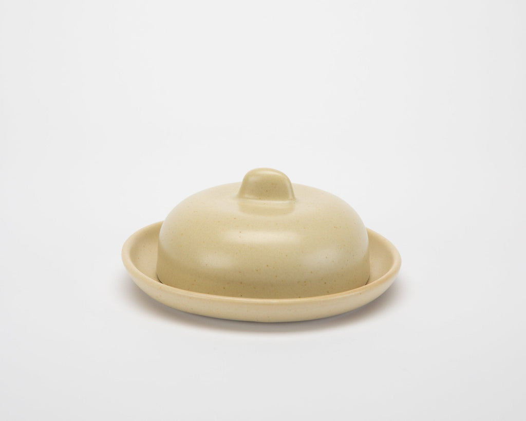 HAAND Butter Dish – Handcrafted Porcelain Butter Keeper