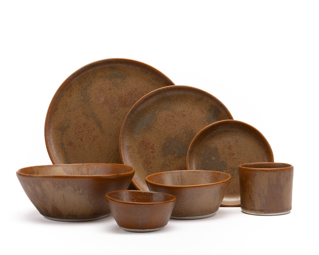HAAND Hestia 7-Piece Dinner Setting – Handcrafted Porcelain Dinnerware Set